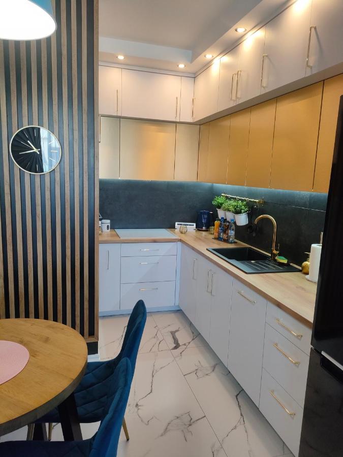 Apartment High Five Z Kominkiem